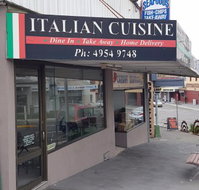 Cardiff Seafood - Tourism Gold Coast