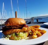 Crusoe's on the Lake - Tourism Gold Coast