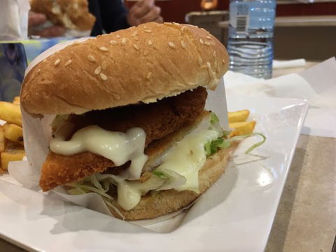 Stan's Takeaway - Tourism Gold Coast 0