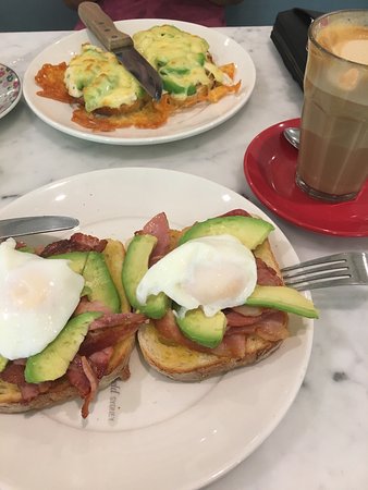 Caffe Contessa - Tourism Gold Coast 0