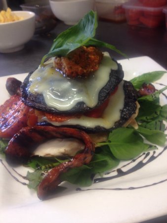 Il Postinos - Tourism Gold Coast 0