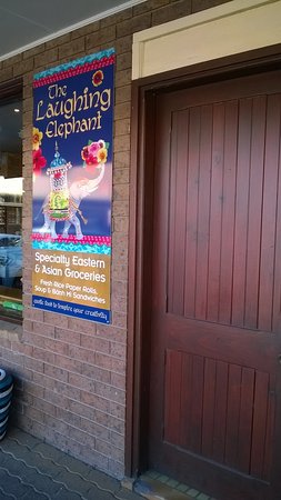 Laughing Elephant - Tourism Gold Coast 0