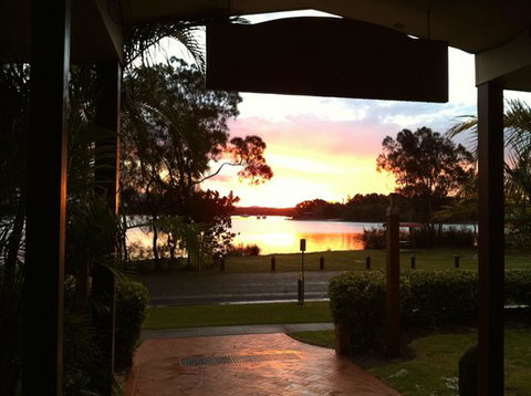 Riverside Tavern - Tourism Gold Coast 0