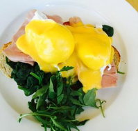 The Point Cafe - Tourism Gold Coast