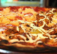 Heat Woodfired Pizza Bar - Tourism Gold Coast