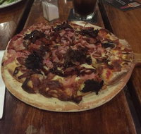 The Lighthouse Pub - Tourism Gold Coast