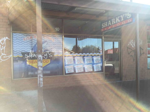 Sharky's Seafood - Tourism Gold Coast 0