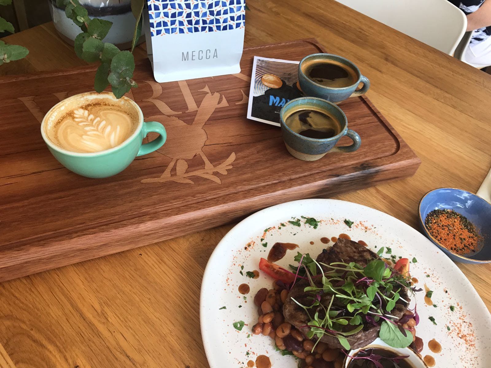 Round Corner NSW Tourism Gold Coast