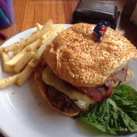 The Red Parrot Cafe - Tourism Gold Coast 0