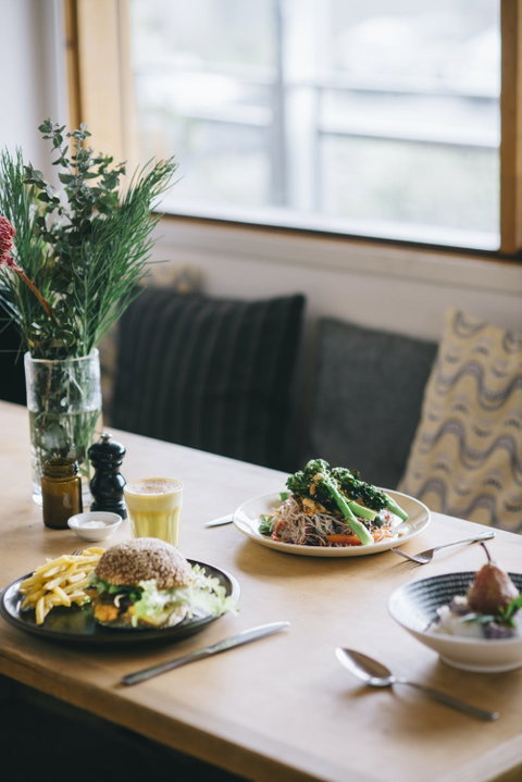 The Merri Table - Tourism Gold Coast 0