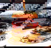 Andrew's Hamburgers - Albert Park - Tourism Gold Coast