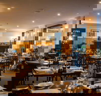 Deco Wine Bar and Restaurant - Tourism Gold Coast