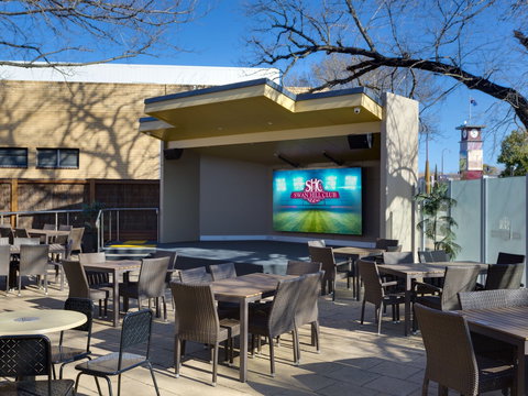 Swan Hill Club - Tourism Gold Coast 1