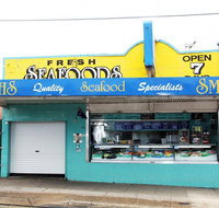 Smith's Seafood - Tourism Gold Coast
