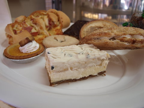 AJ's Hotbake - Tourism Gold Coast 2