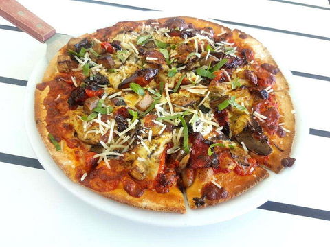 Manta Ray - Tourism Gold Coast 0