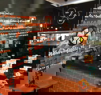 Pizza Capers - Chatswood - Springwood - Tourism Gold Coast