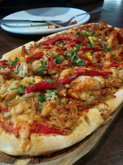 Four Hands Pizza - Tourism Gold Coast 0