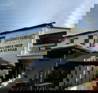 Albies Bar  Bistro - Tourism Gold Coast