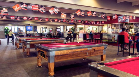 Leumeah Hotel - Tourism Gold Coast 0