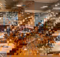 Tracks on Point Cafe - Tourism Gold Coast