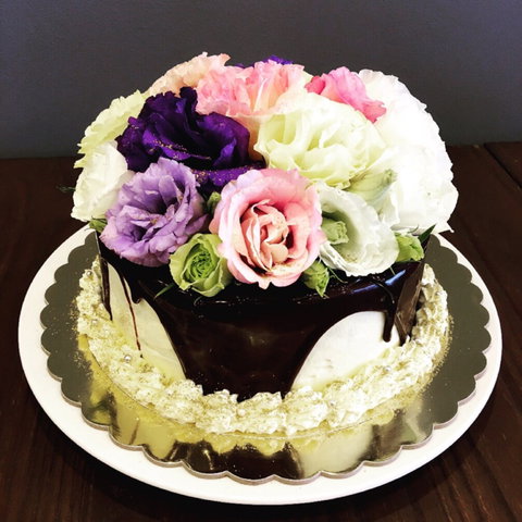 Yummy Puff Patisserie & Cafe - Tourism Gold Coast 0