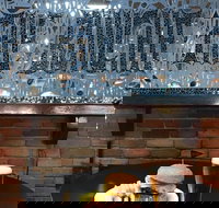 The Red Room - The Edward River Hotel - Tourism Gold Coast