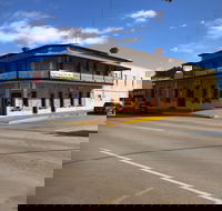 Harts Takeaway/Junction Hotel Peterborough - Tourism Gold Coast
