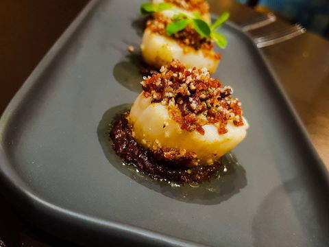 Waves Restaurant - Tourism Gold Coast 0