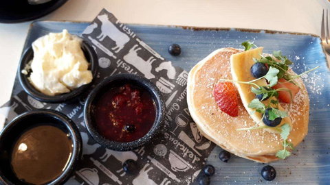 Aromas On Sea - Tourism Gold Coast 0