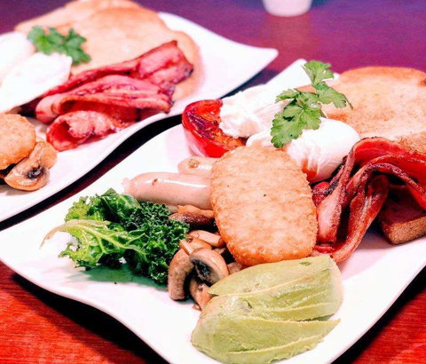 Coffee Barn Bistro And Bar - Tourism Gold Coast 0