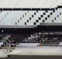 De Mad Hatter - Tourism Gold Coast