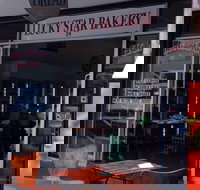 Lucky Star Bakery - Tourism Gold Coast