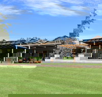 Two Rivers Wines - Tourism Gold Coast