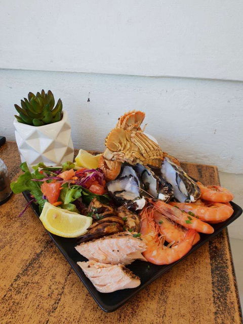 Maisie's Seafood And Steakhouse - Tourism Gold Coast 0