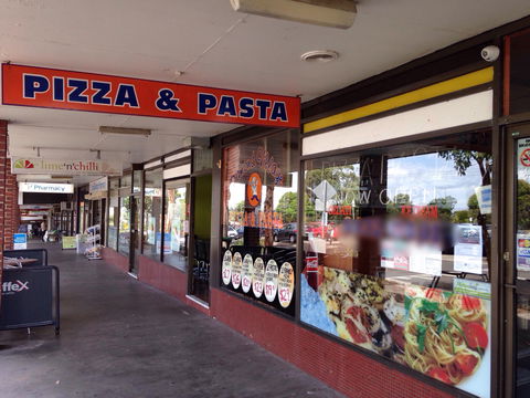 Diamond Village Pizza Pasta - Tourism Gold Coast 0