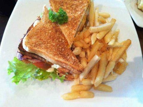 Lulu's Cafe - Tourism Gold Coast 0