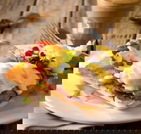 The Coffee Club - Glenmore Park - Tourism Gold Coast