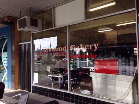 Ashwood Bakery - Tourism Gold Coast 0