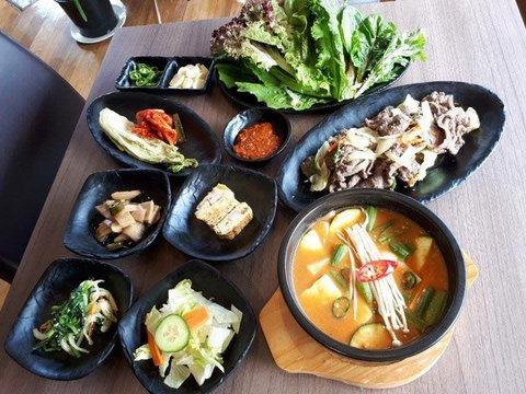 Chef's BBQ - Tourism Gold Coast 0