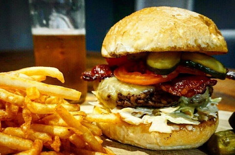 Jimbobs - Tourism Gold Coast 0