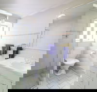 By The Falls Cafe - Tourism Gold Coast