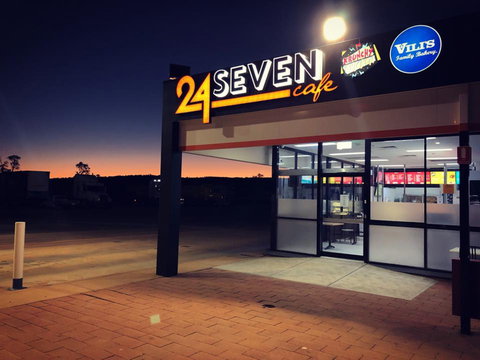 24 Seven Cafe - Tourism Gold Coast 0