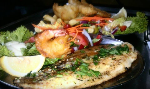 Seagulls On Argyle - Tourism Gold Coast 0