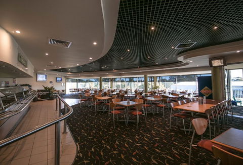Sports Club Bistro - Lismore Workers Sports Club - Tourism Gold Coast 1
