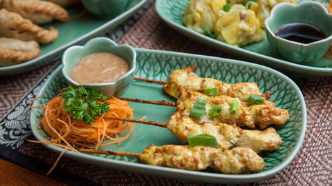 Thai On Earth - Tourism Gold Coast 0