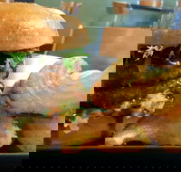 The Belmore Hotel Bistro - Tourism Gold Coast