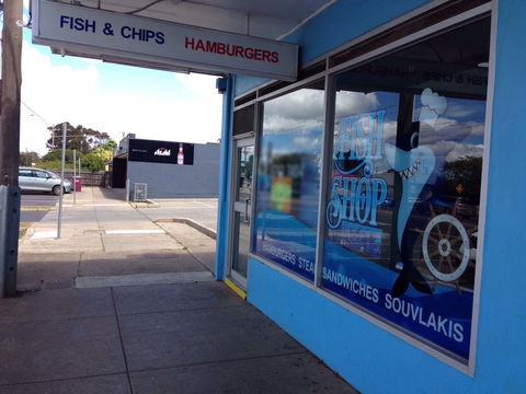 T.J's Blue Sea Fish Shop - Tourism Gold Coast 0