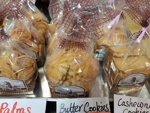 Cheung's Cakes & Cafe - Tourism Gold Coast 0