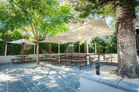 Oatley Hotel - Tourism Gold Coast 0